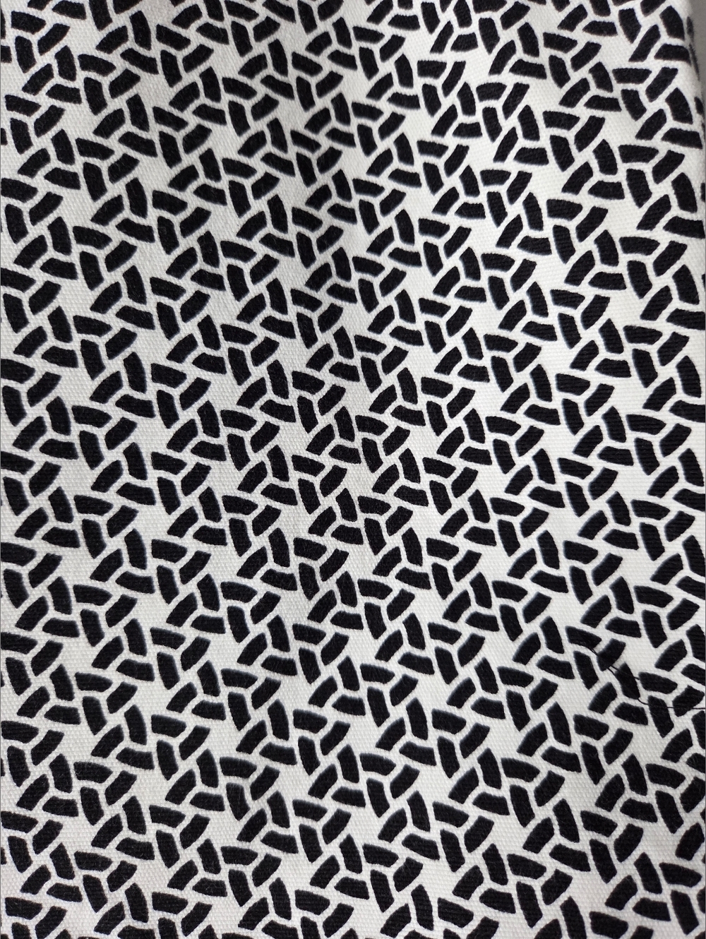 NWOT Talbots Black & White Geometric Scallop-Hem Skirt Size 6 - Picture 3 of 11